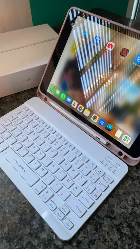 iPad 9 - Semi novo COMPLETO