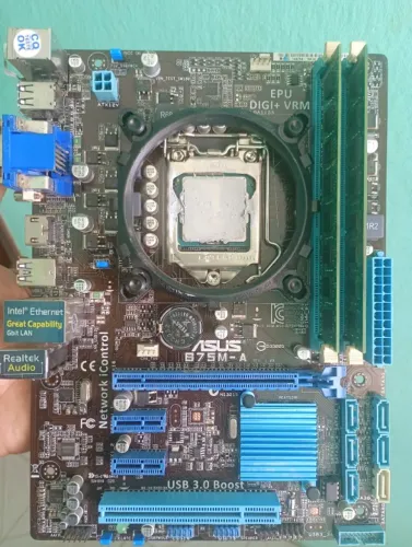 Kit Asus com i7 e 16gb ram