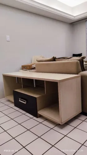 Rack para TV com Gaveta e Nichos - Amadeirado Claro