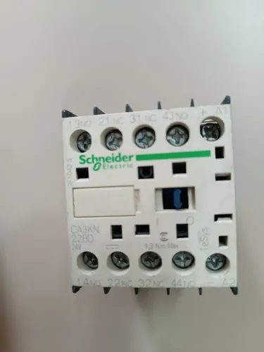 Contator Mini Potencia Tripolar 6A 24VCC 1NA LP1K0610BD - Schneider Electric Usado 