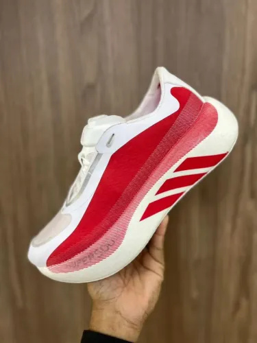 Tênis hyper boost