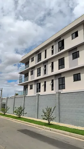 Apartamento para aluguel possui 45 metros quadrados com 3 quartos em Boa Esperança - Cuiab