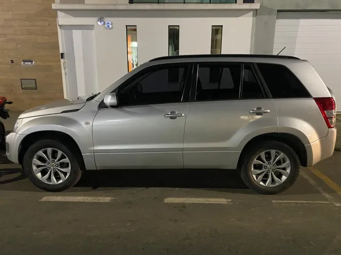 Suzuki Grand Vitara 2.0 16V 4x2/4x4 5P Aut. 2013