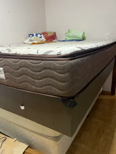 Cama Queen Probel seminova
