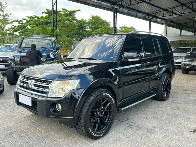 Mitsubishi Pajero HPE Full 3.2 4X4 T.i.dies. 5P AUT 2011