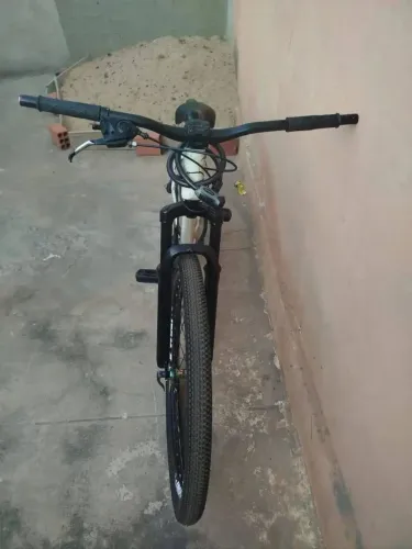 Bicicleta MTB Aro 29 - Freio a Disco, Cubo GTA, Selim Confortável, Ótimo Estado!<br>