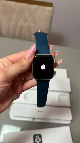 Vendo Apple Watch SE 44mm Semi-novo 
