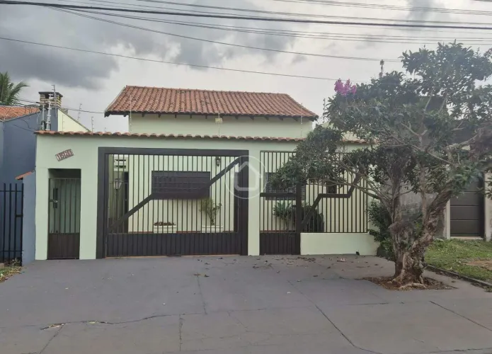 CASA COM 2 DORMITORIOS NO SANTA CARMELIA