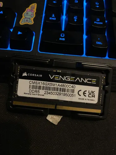 Memória RAM 16GB DDR5 4800MHz Corsair Vengeance ? Notebook