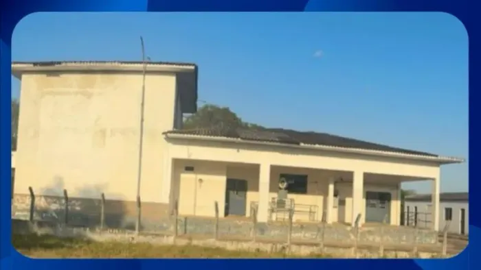 CASA - Imóvel denominado Sítio Escuta, limitando-se com a Rodovia AL-120, no município de 