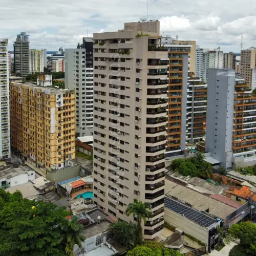 Apartamento em Batista Campos 266m² 4 Suítes Vista Panorâmica Ed. Fortim do Castelo Belém