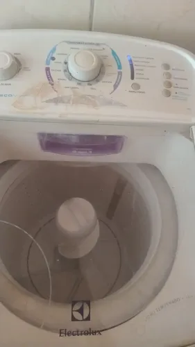 Vendo Máquina Que Faz de Eletrolux 10KG funcionando normalmente não entrego zona leste 