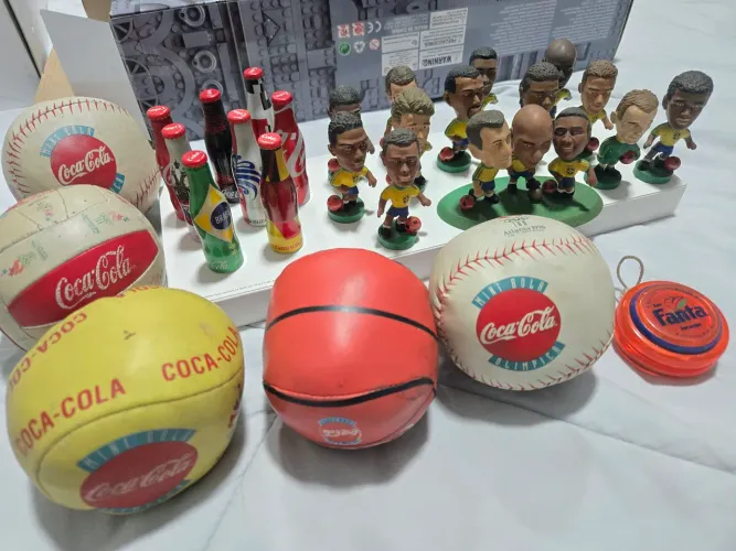 Coleção Coca-Cola Mini Craque, Bolinhas, Garrafinhas e IoiôAtlanta