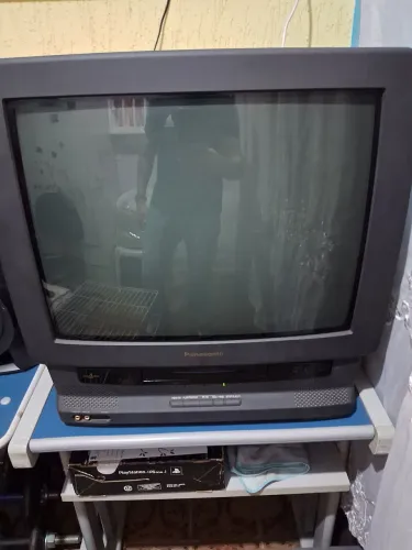 Tv Panasonic Antiga com video cassete integrado