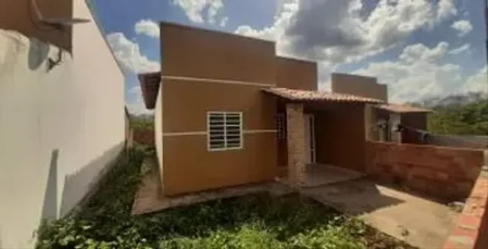 Casa 55m² com Terreno 127m² | Cabeceiras do Piauí-PI | Centro - 2 Quartos - Somente à Vist