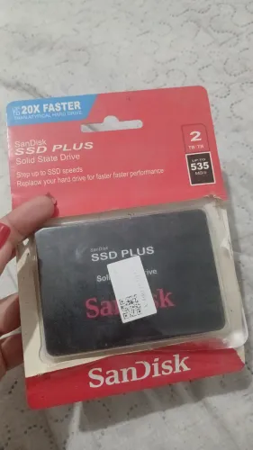SSD SanDisk Plus 2TB SATA - Nunca usado