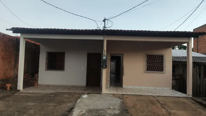 CASA PARA ALUGAR (Bairro Liberdade ) R$ 1.200,00 (Tel. 94- * ou *
