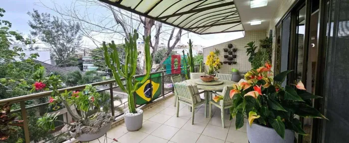 Recreio dos Bandeirantes | Apartamento 3 quartos, sendo 3 suites