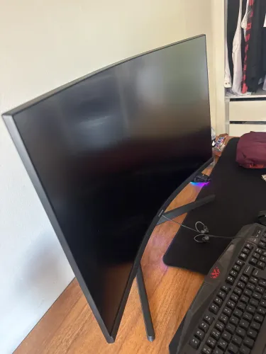Monitor Samsung G5 32 pol. 165hz 