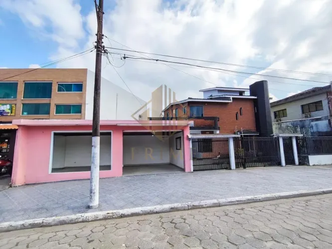 Sobrado para Venda em Guarujá, Vila Santa Rosa, 5 dormitórios, 2 suítes, 4 banheiros, 6 va