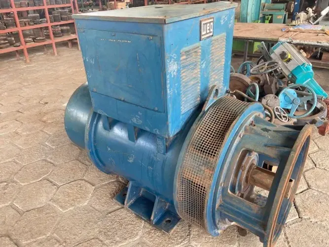 Gerador Elétrico WEG 725 kva