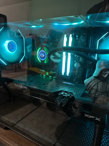 PC Gamer - Ryzen 7 5700x3D + RX 7700XT - Roda Tudo