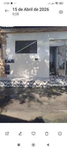 Alugo uma casa de cima