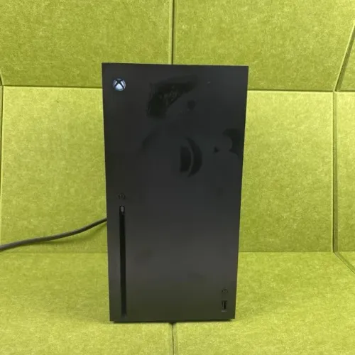 Xbox series x em perfeito estado +1 controle
