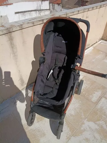 Vendo carrinho de Bebê