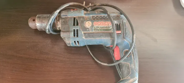 Furadeira 220v bosch