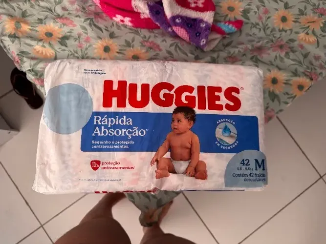 Vendo ou Troco fralda Huggies M