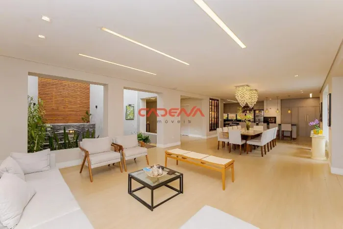 Casa com 5 quartos e 6 vagas à venda no Jardim Social