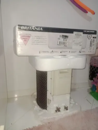 Ar-condicionado Splinter 9000 btus c/ controle 