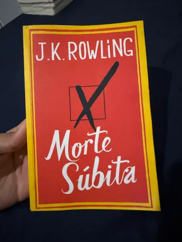 Livros diversos: John Green/ J. K. Rowlling/ EL James