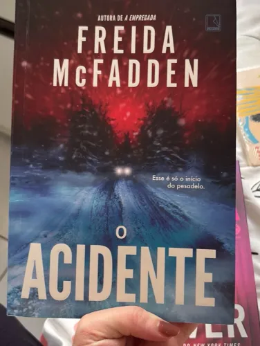 Livro O acidente Freida McFadden