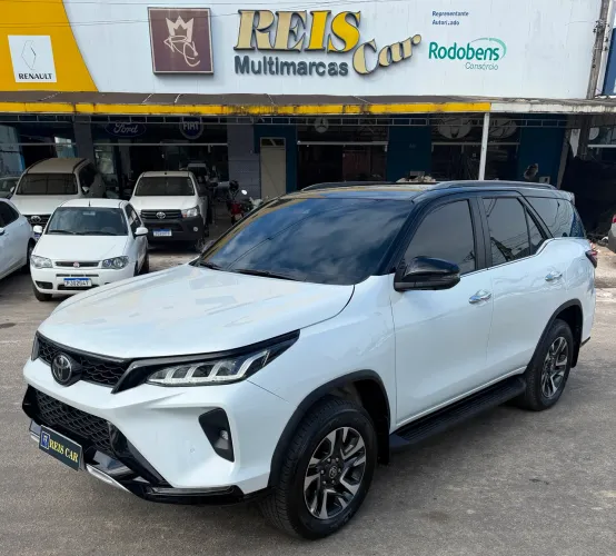 Toyota Hilux SW4 Diamond 2.8 TB 4X4 Die. Aut. 2025