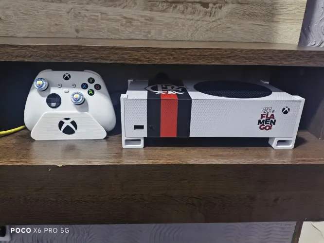 Xbox Series S 512GB Branco + Controle Original + Capa Protetora - Excelente Estado