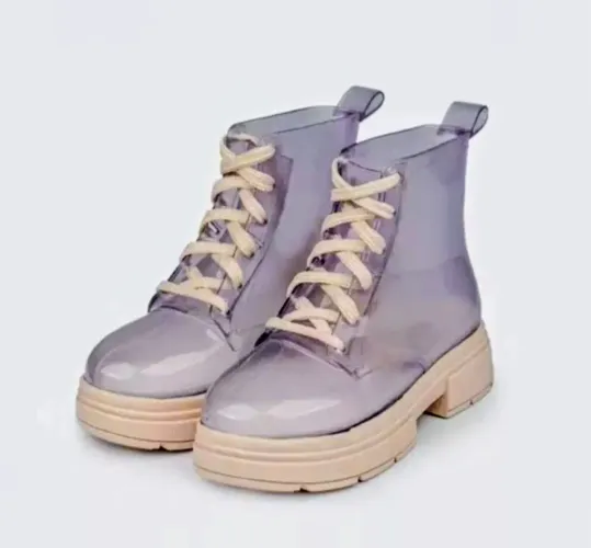 Bota transparente da Twennie Pampili 