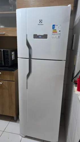 Geladeira Electrolux Frost Free 371L Função Drink Express Duplex Branca DFN41