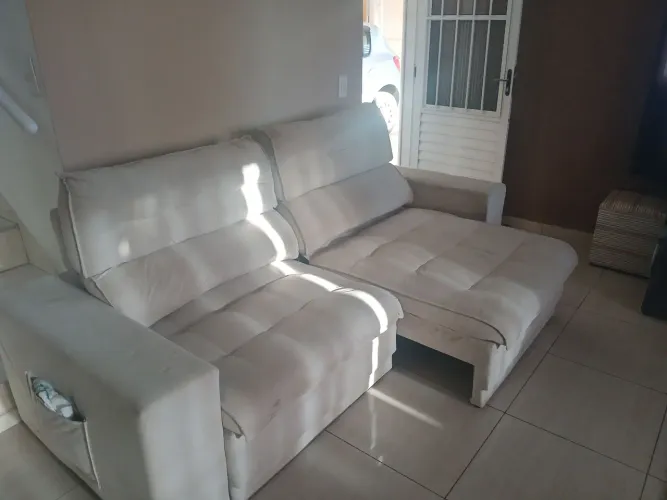 Sofá retrátil