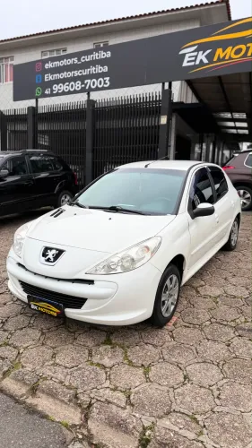 Peugeot 207 Active 1.4 Flex 8V 5P 2014