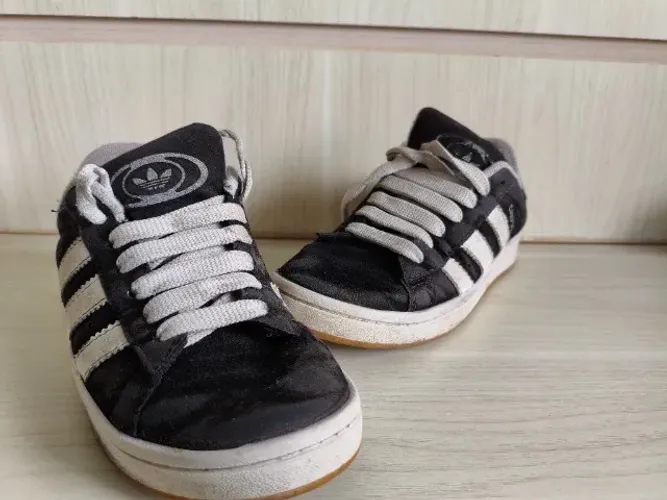 Tênis Adidas Campus 37 todo Original Lindo demais super confortável