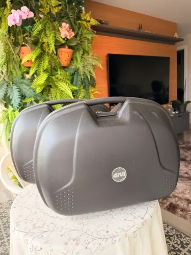 Bauletos Givi