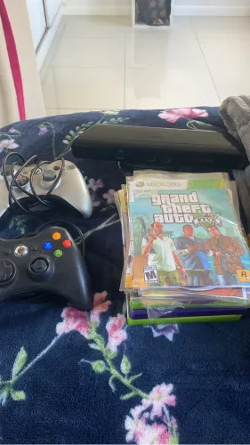 Estou vendendo acessórios de Xbox 360