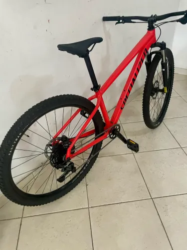  Bicicleta Specialized Rockhopper comp 
