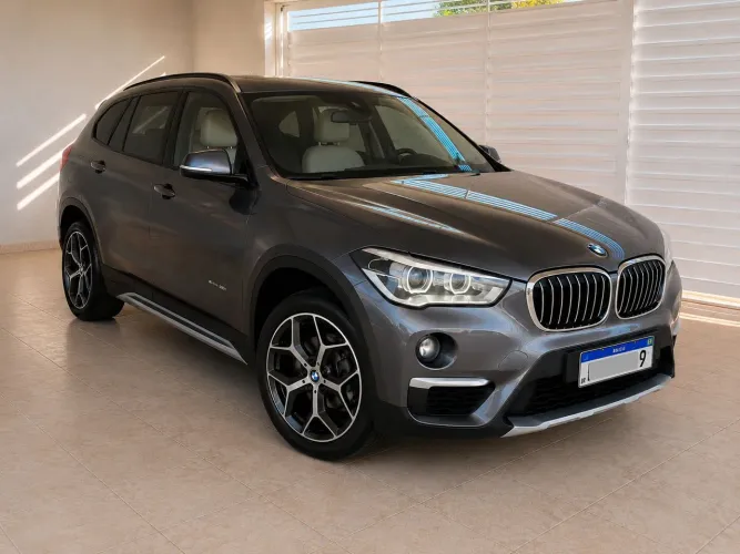 BMW X1 Sdrive 20I X-line 2.0 TB Active Flex 2018