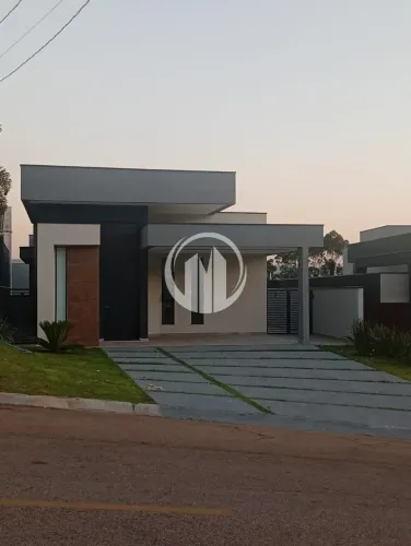 Casa à venda com 4 dormitórios sendo 2 suítes-Condomínio Residencial Ibi-Aram II