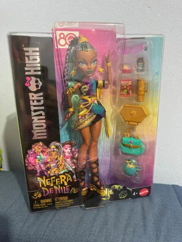 Monster High Nefera de Nile Lacrada