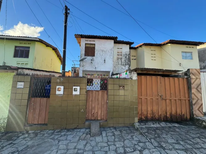 Casa em mangabeira 2 