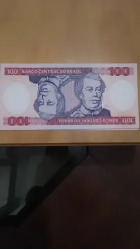 7 cédulas de 100$ antigas